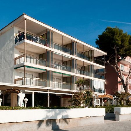 Apartamentos Turisticos Augustus Cambrils Exterior foto