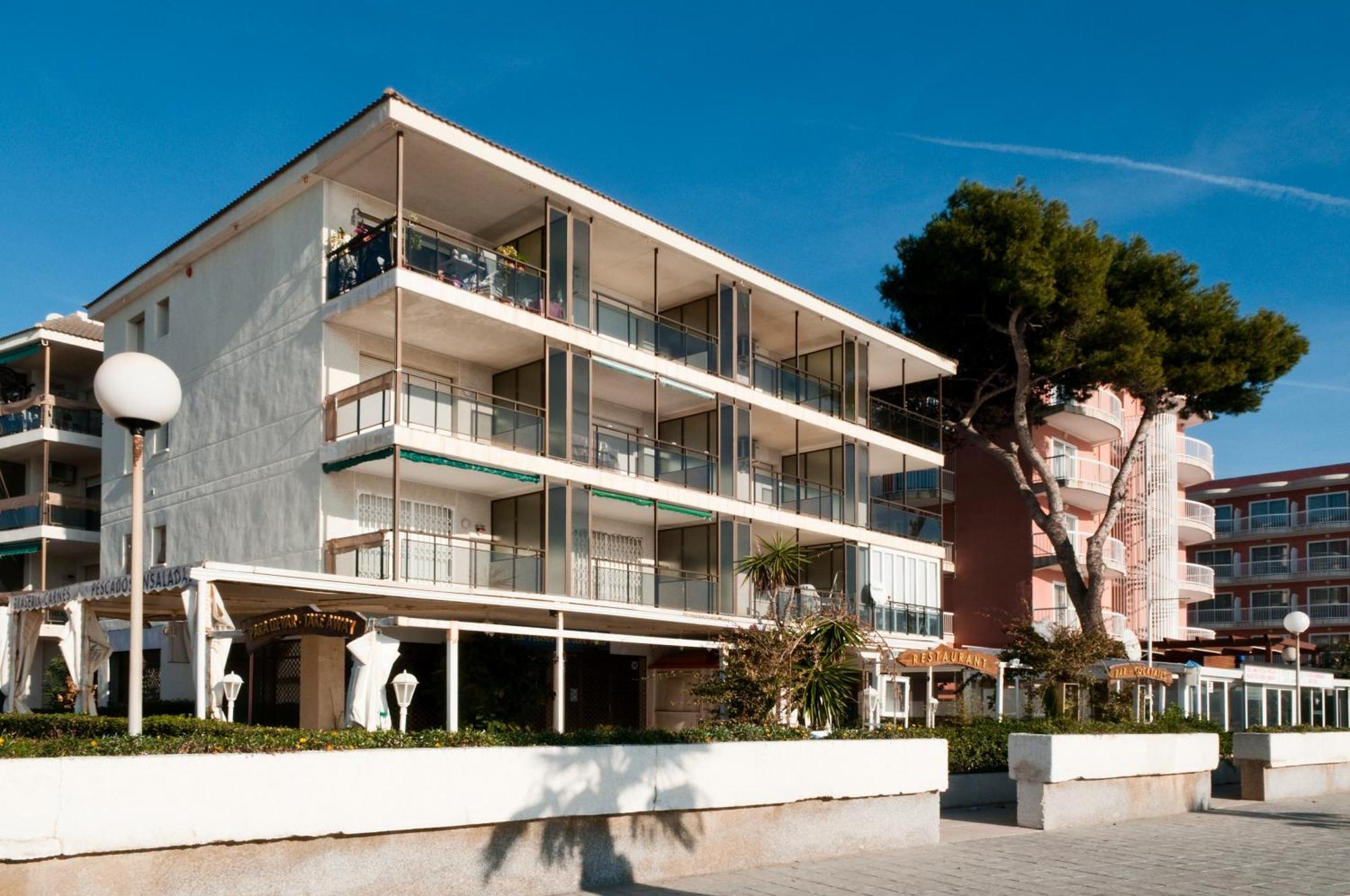 Apartamentos Turisticos Augustus Cambrils Exterior foto